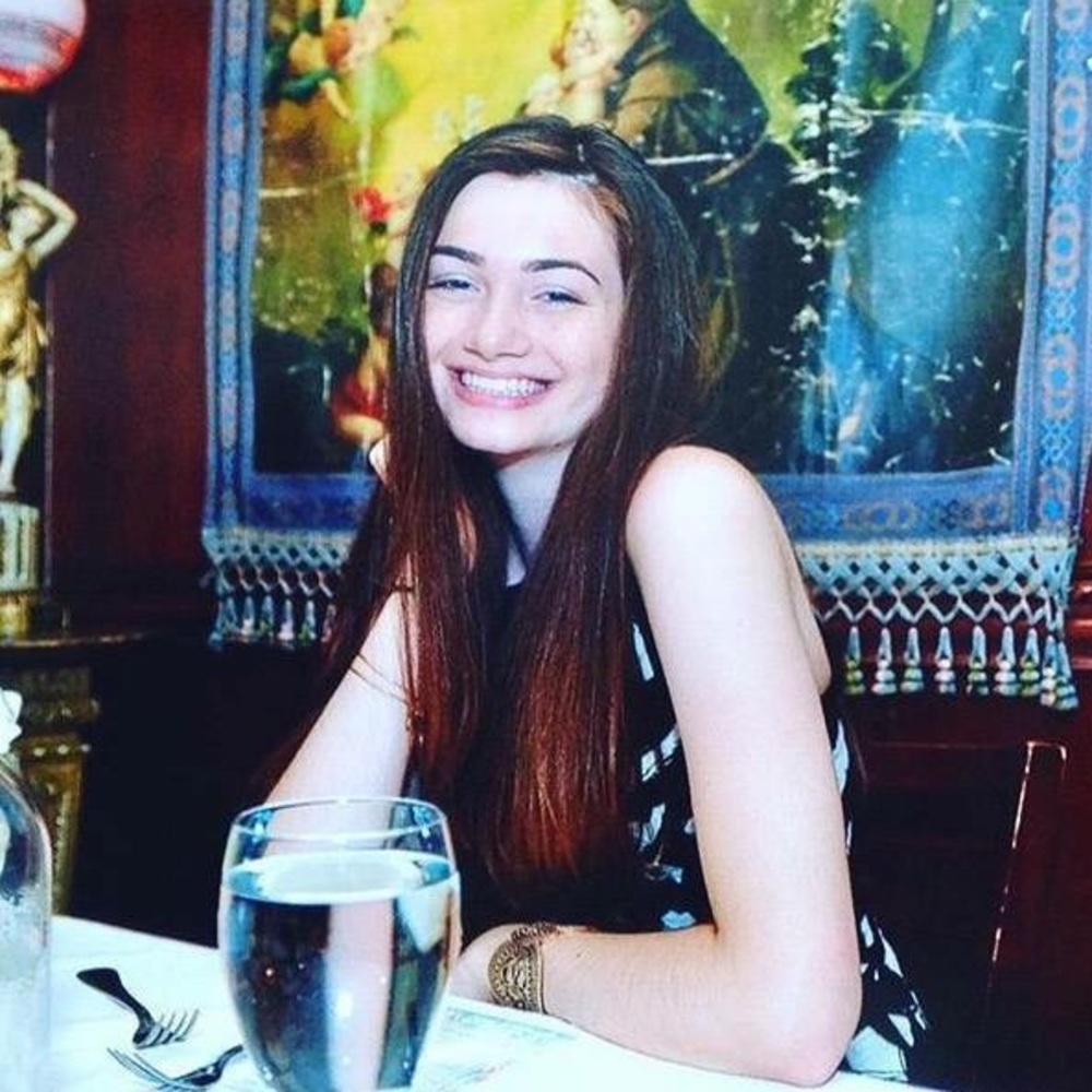 Meet your Posher, Olivia